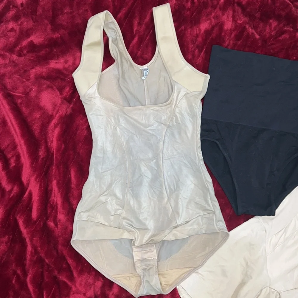 Bundle of three different body slimming shape wear undergarments all size large - Picture 2 of 10
